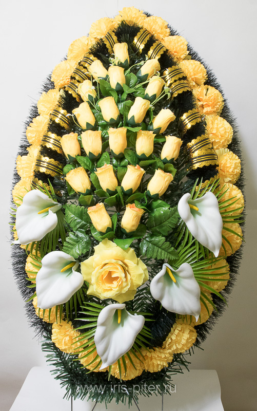 Венок большой с каллами