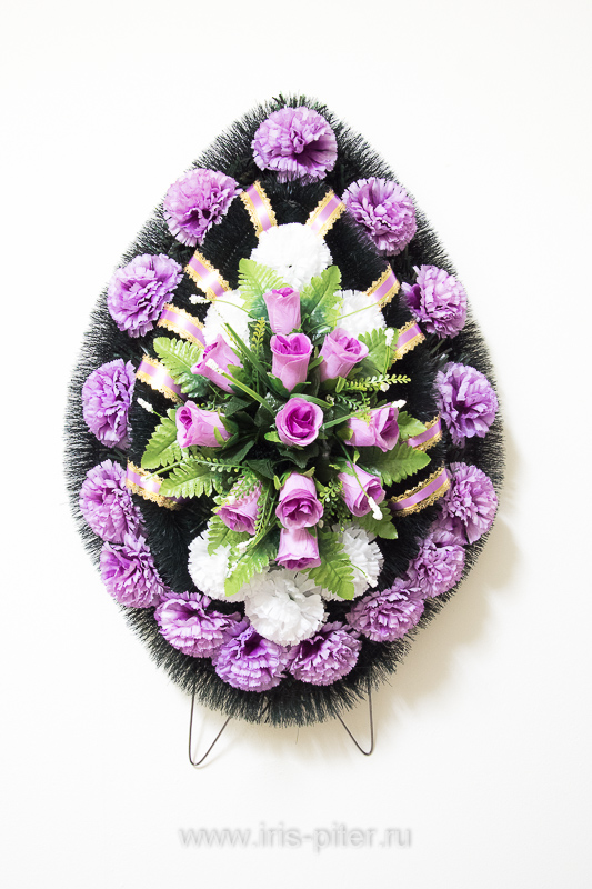 Венок малый с розой бутон «Салют»